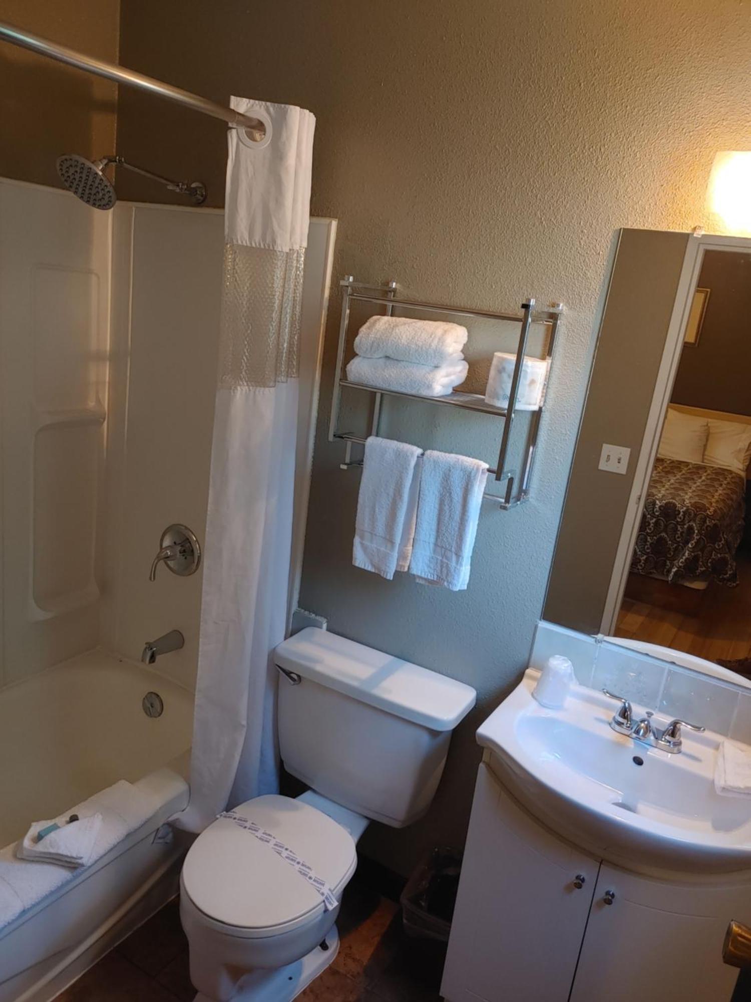Magnuson Hotel Creston Luaran gambar